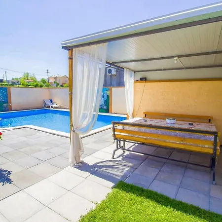 Bise Holiday home *