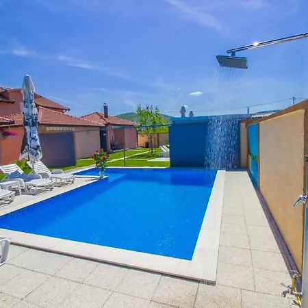 Holiday home Bise